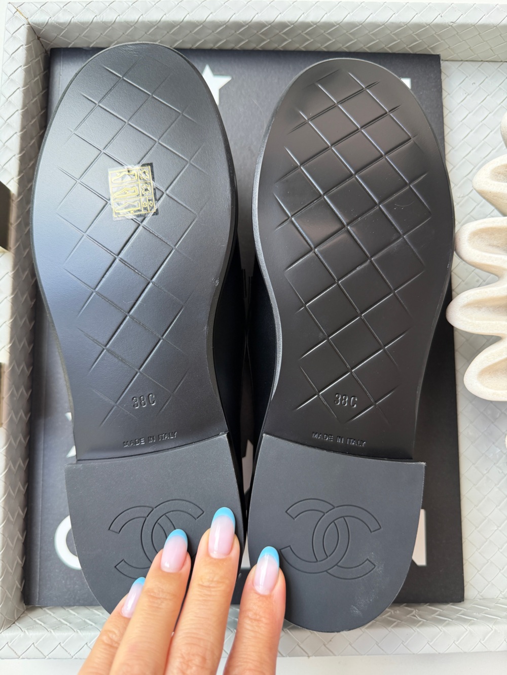 CHANEL BLACK LEATHER LOAFERS MOCCASINS OXFORD GOLD CC TURNLOCK LOGO 38/39 - Picture 12 of 15